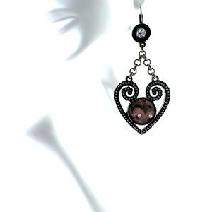 Tear Drop Heart Shape Woman Earrings and Red Roses Crystal Theme